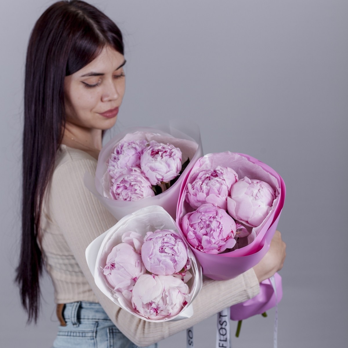 nedorogoj buket iz trekh pionov 4